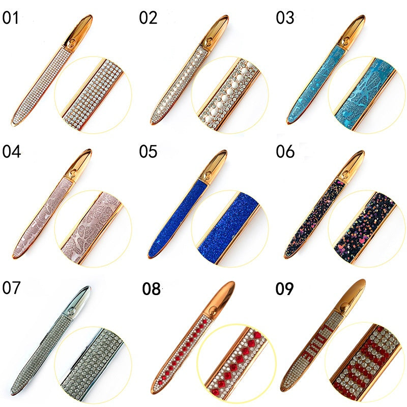 Three-in-one multifunctional eyeliner that can attach false eyelashes