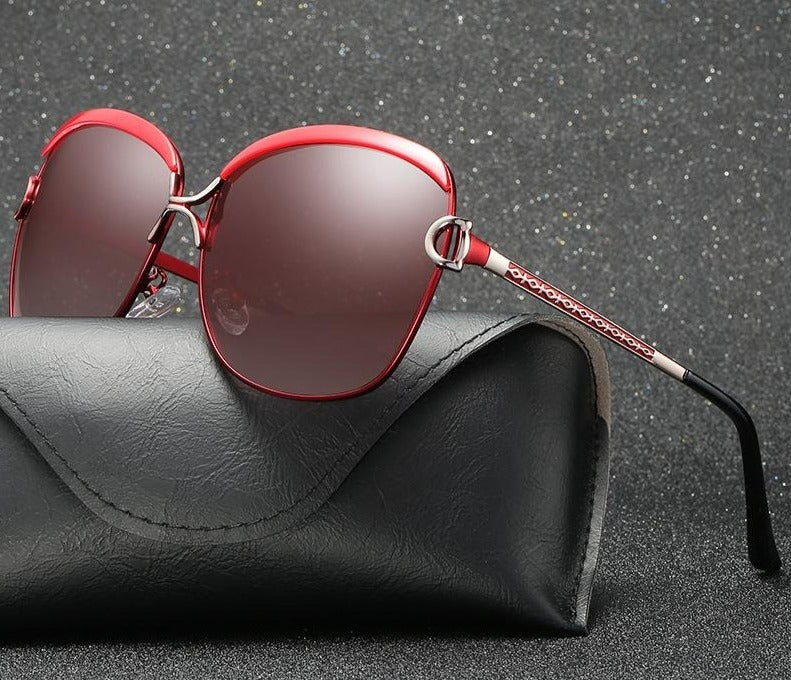 Oversize Fashionable Mental Sunglasses