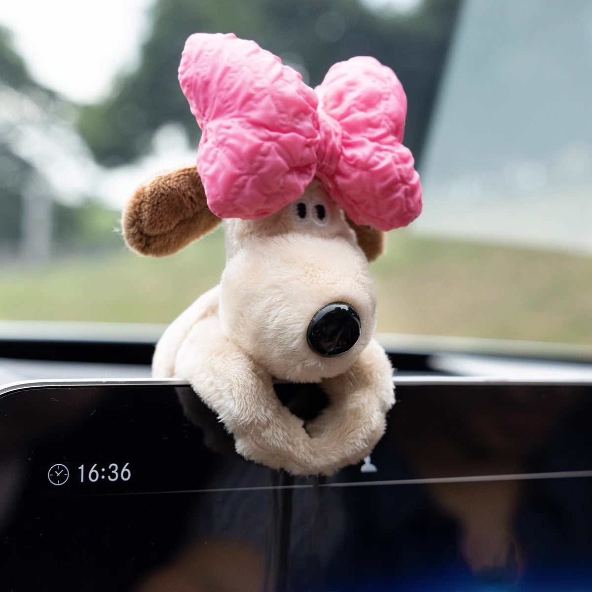 Zilool Car trinkets, cute dog car interior decoration