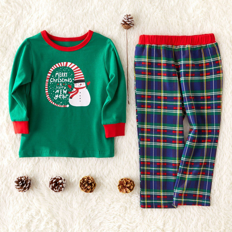 Christmas Family Matching Sleepwear Pajamas Sets Green Slogan Top and Navy Plaids Pants 6